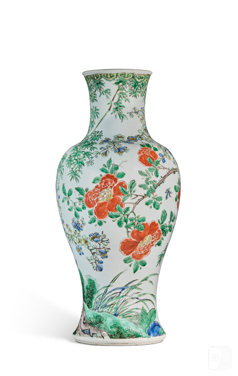 VASE BALUSTRE EN PORCELAINE DE LA FAMILLE VERTE  CHINE, DYNASTIE QING, ÉPOQUE KANGXI (1662-1722) - 图1